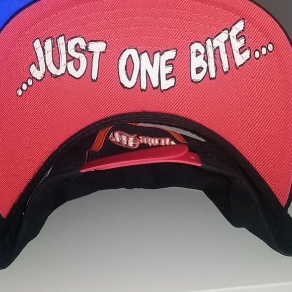 Snow White hat - Picture 2 of 5